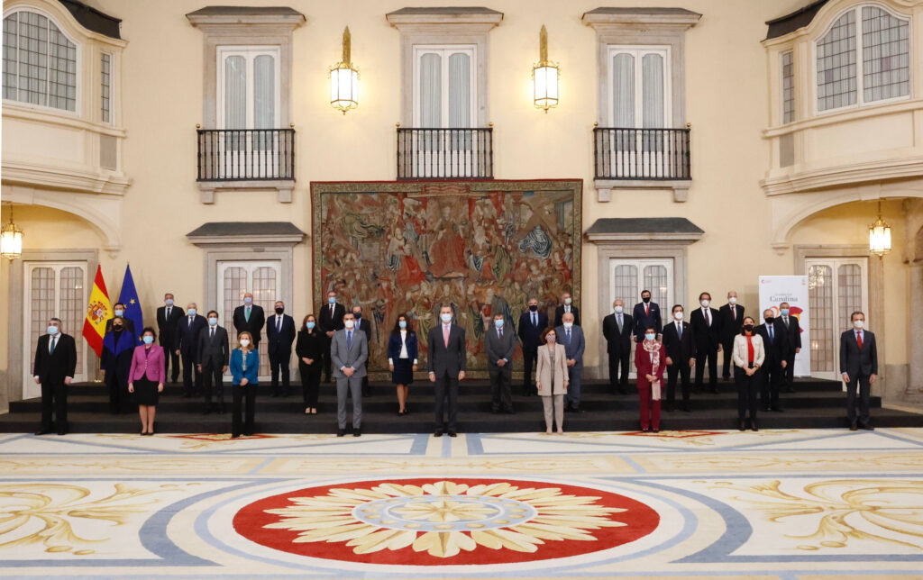 El Rey preside la reunión del Patronato de la Fundación Carolina en el ...