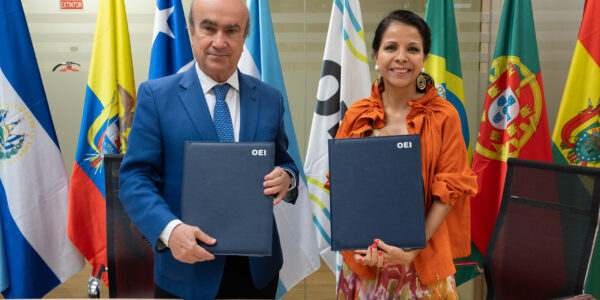 Firma convenio OEI