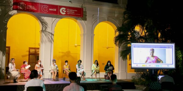 Becas Mujeres Nuestro territorio Nuestra Historia 6