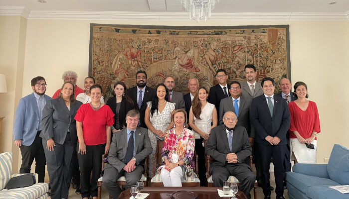 Encuentro Embajada en Panamá