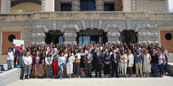 Foto de grupo encuentro becarios Madrid 2019