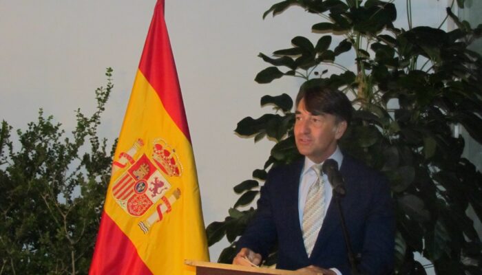 jesus Andreu en homenaje a becarios FCC