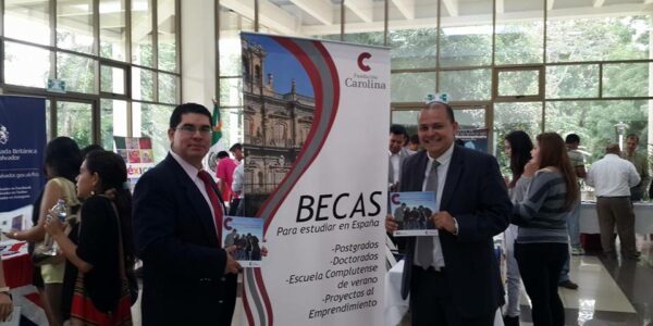 II ExpoBecas Postgrado 2014 El Salvador
