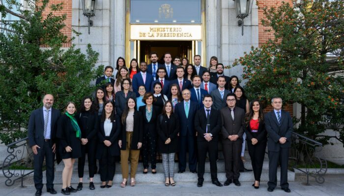 Vicepresidenta con Jóvenes Líderes Iberoamericanos