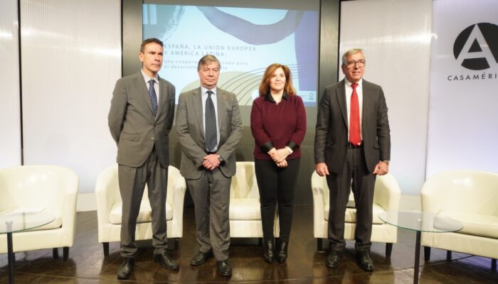 Inauguración seminario cooperación renovada