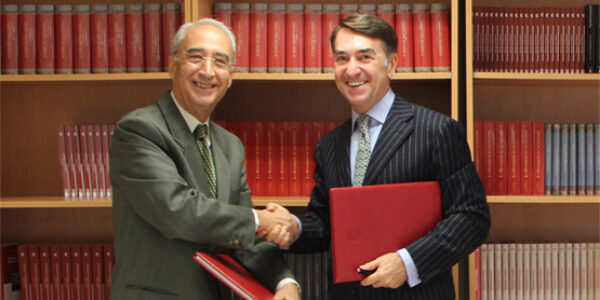 Firado un acuerdo de colaboración entre la Fundación Carolina y el Instituto Europeo de Estudios Internacionales