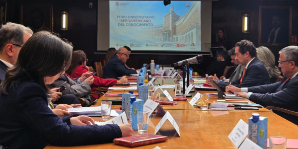 foro_Uni_Cumbre
