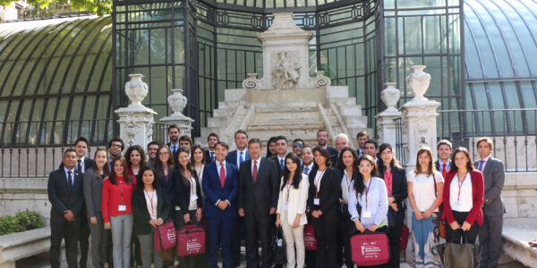rafael-catala-con-los-jovenes-lideres-iberoamericanos